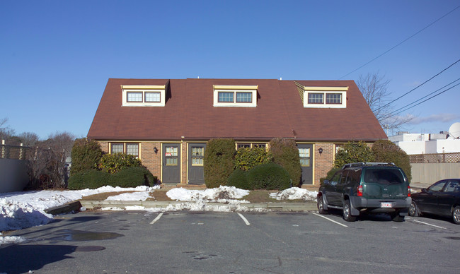 244 North St in Hyannis, MA - Building Photo - Building Photo