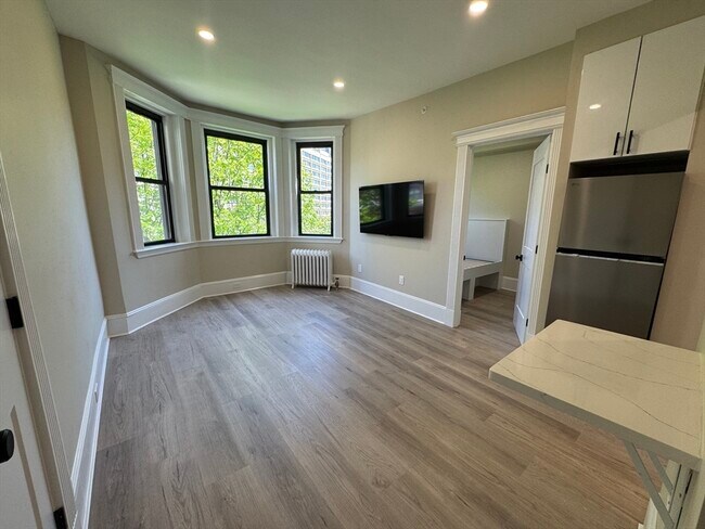 14 Edgerly Rd, Unit 48 in Boston, MA - Building Photo - Building Photo