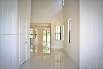 6930 NW 106th Ave in Doral, FL - Building Photo - Building Photo