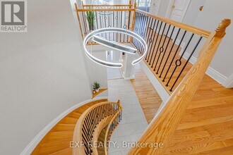 11 Wellsmere Ct in Ottawa, ON - Building Photo - Building Photo