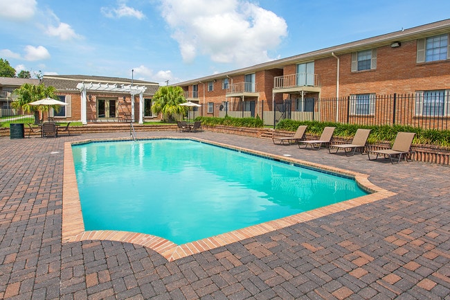 City Heights Garden Lane (C.H.A.M.) in Gretna, LA - Foto de edificio - Building Photo