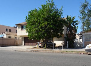 4030 Highland Ave in San Diego, CA - Building Photo - Building Photo