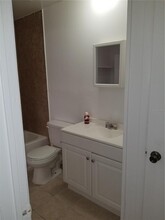 1306 E 137th Ave in Tampa, FL - Building Photo - Building Photo