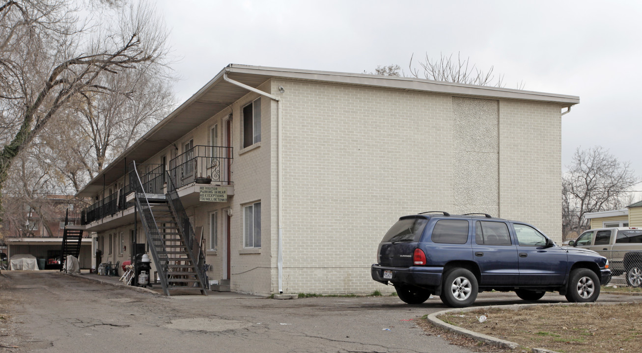 Apple Lane Apartments in Salt Lake City, UT - Building Photo