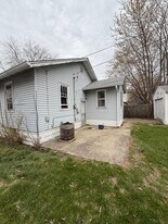 1245 Sedgwick St in Decatur, IL - Building Photo