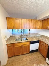 990 Ala Nanala St in Honolulu, HI - Foto de edificio - Building Photo