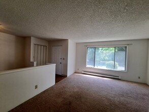 941-943 S Holly St in Medford, OR - Building Photo - Building Photo