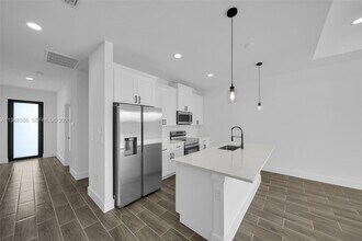 328 Gordon Ave S in Lehigh Acres, FL - Building Photo - Building Photo