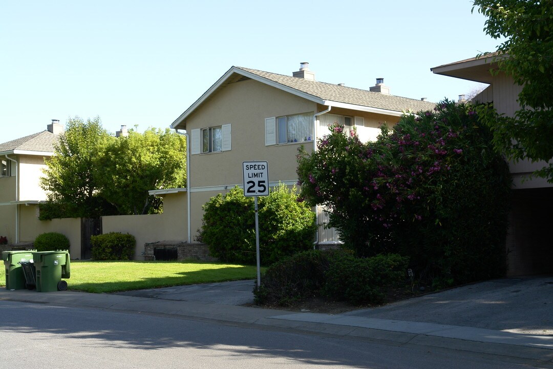 308 Waverley St in Menlo Park, CA - Building Photo