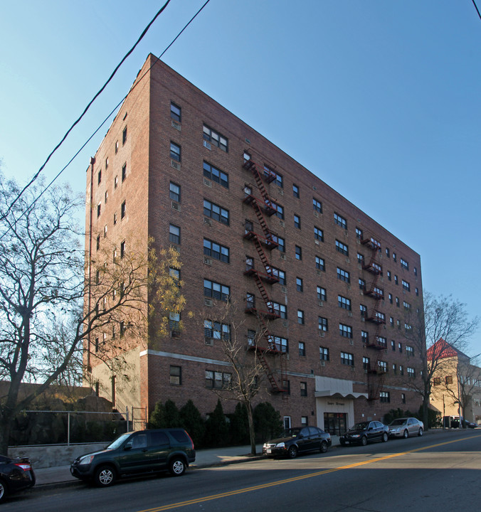 Secor Terrace in Yonkers, NY - Building Photo