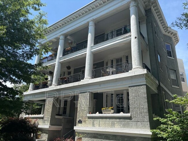 property at 1005 Colonial Ave