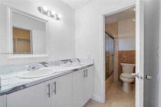 5130 NW 2nd Terrace in Miami, FL - Building Photo - Building Photo