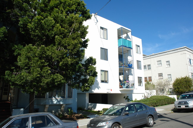 1750 Walnut St in Berkeley, CA - Foto de edificio - Building Photo