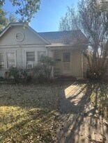 1723 1/2 McGregor Ave in Wichita Falls, TX - Building Photo