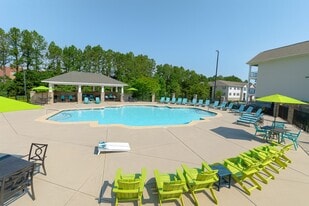 Villas Marlin Bay in Lake Wylie, SC - Building Photo