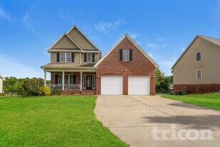 6939 Prairie Grove Dr in Clemmons, NC - Building Photo