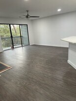 1030 Marsh Ct Ln in Mount Pleasant, SC - Building Photo