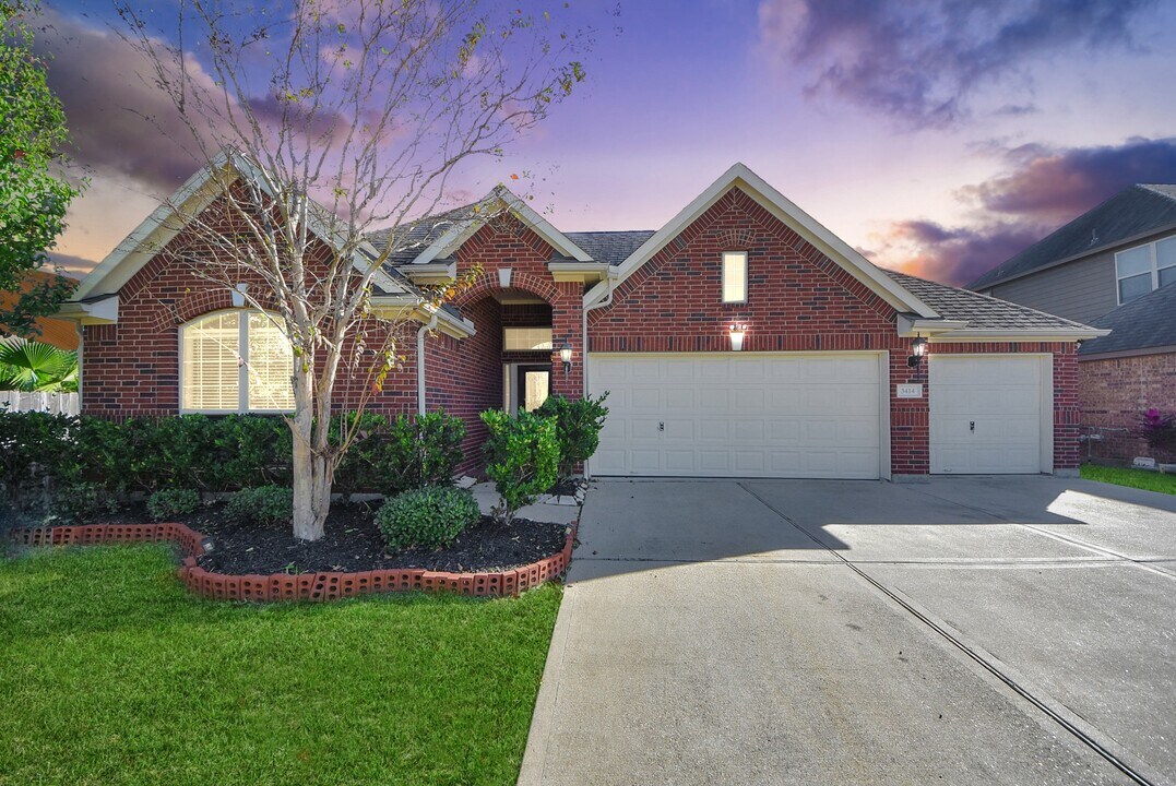 3414 Hawkins Glen Ln in Katy, TX - Foto de edificio