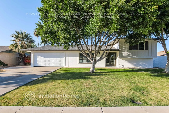 property at 1628 E Fremont Dr