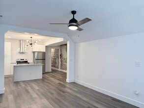 954 S Ohio Ave, Unit C in Columbus, OH - Foto de edificio - Building Photo