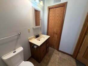 608 E Seminary St in Danville, IL - Building Photo - Building Photo