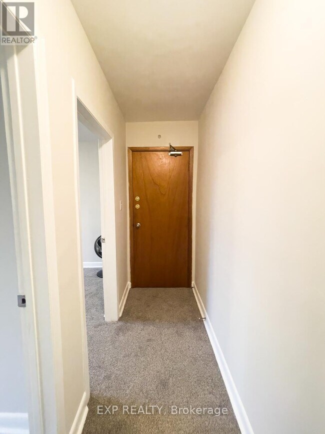 256 Willard Ave