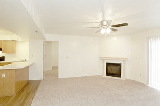 1408 Kurt in Bloomington, IL - Building Photo - Interior Photo