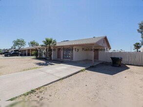 8821 W Sahuaro Dr in Peoria, AZ - Building Photo - Building Photo