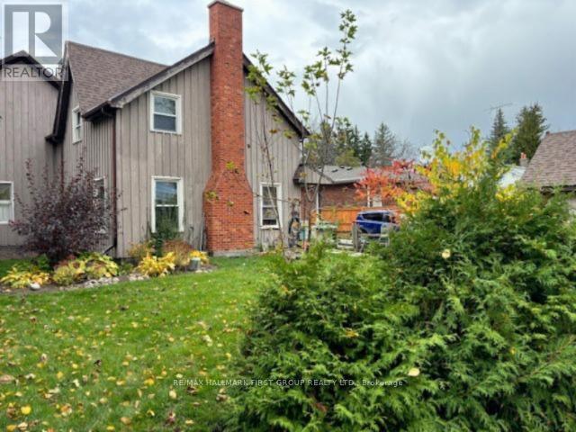 550 Queen St in Port Perry, ON - Building Photo - Building Photo