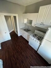 64 Hollis St, Unit 7 in Framingham, MA - Building Photo - Building Photo