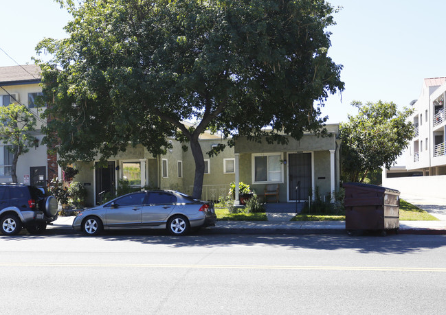 340 W Chevy Chase Dr in Glendale, CA - Building Photo - Building Photo