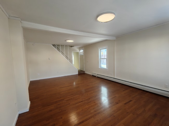 509 Hallstead St in Dickson City, PA - Foto de edificio - Building Photo