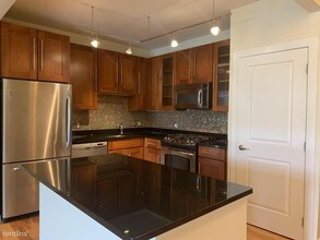 2200 N Westmoreland St-Unit -Unit 301 in Arlington, VA - Building Photo - Building Photo