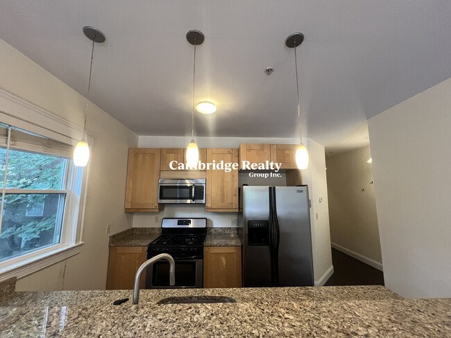 11 Giles Park, Unit 1