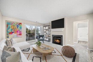 Grand Reserve Orange in Orange, CT - Building Photo