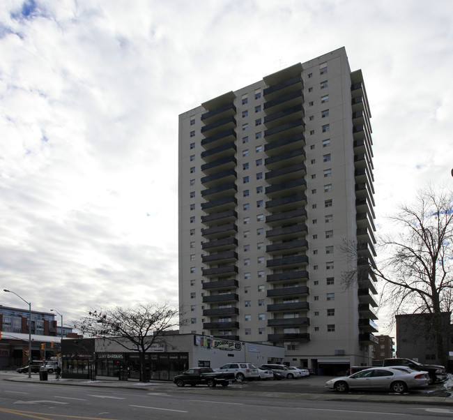 Harbourview Apartments in Mississauga, ON - Building Photo - Building Photo