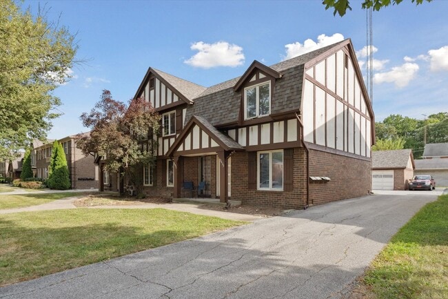 5427-5433 Glenridge Dr in Toledo, OH - Building Photo - Building Photo