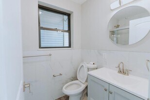 32 Irving St in Jersey City, NJ - Building Photo