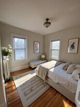 39 Belknap St, Unit 2 in Somerville, MA - Foto de edificio - Building Photo