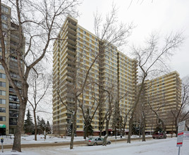 Hillside Estates in Edmonton, AB - Building Photo - Building Photo