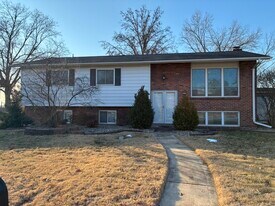 4430 Patston Dr in St. Louis, MO - Building Photo