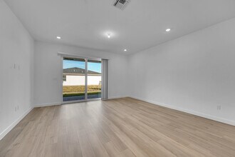 6436 Seabright Ter in Fort Pierce, FL - Building Photo - Building Photo