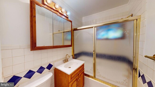 6511 Enfield Dr in Alexandria, VA - Building Photo - Building Photo
