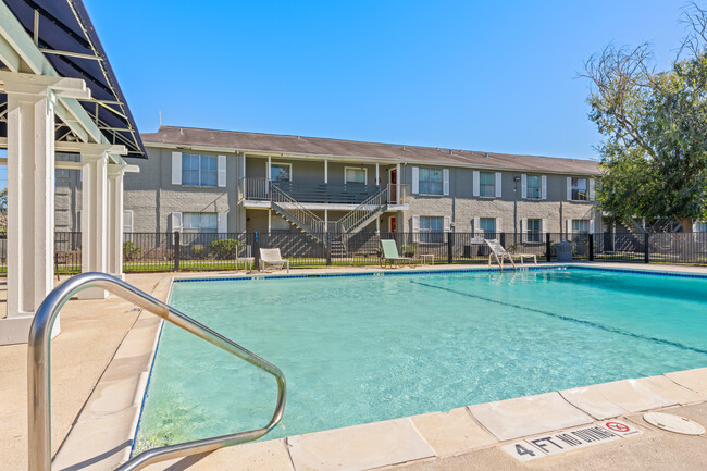 Vista at Westchase in Houston, TX - Foto de edificio - Building Photo