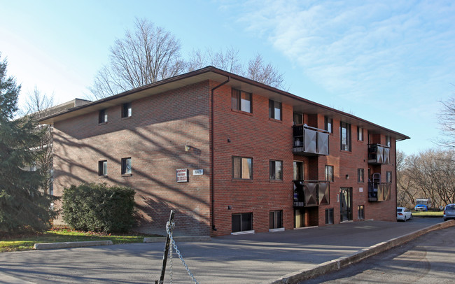 440 Centre St S in Oshawa, ON - Building Photo - Primary Photo