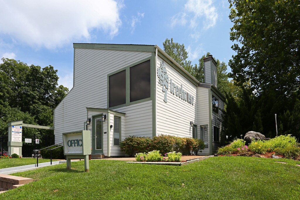 Bent Oak Apartments Lake St. Louis, MO Apartments For Rent