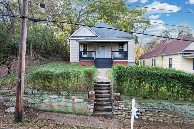 property at 4405 Grand Ave