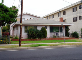 12134 Grevillea Ave Apartments