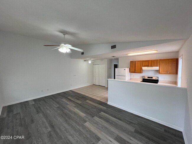 9025 Houston St in Panama City, FL - Building Photo - Building Photo
