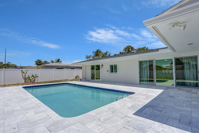 property at 3898 Holly Dr